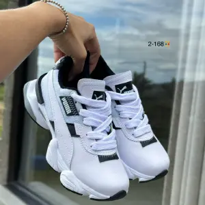 Eleva tu Estilo con los Deportivos Puma Dama Hrts - DEPORTIVO PUMA DAMA Hrts