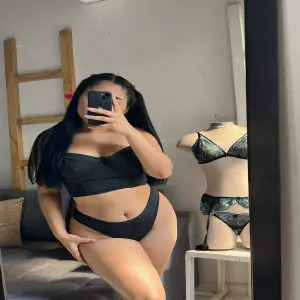 Conjunto Sofisticado con Varilla de Realce en Lycra - Conunto con varilla de realce en lycra