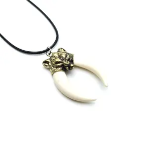 Collar Lobo Doble Colmillo: Estilo y Fuerza Inigualables - Collar Lobo Doble Colmillo