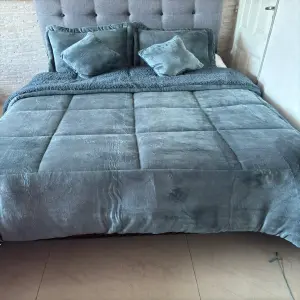 EDREDÓN CAMA DOBLE 5 PIEZAS: Lujo y Confort para tu Descanso - EDREDON CAMA DOBLE 5 PIEZAS