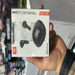 Parlante JBL Charge 5 + Audífonos JBL: Tu Dúo de Sonido Definitivo - Parlante JBL charge 5 + Audifonos JBL