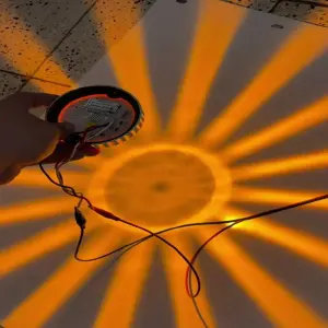 Lámpara Pepino Efecto Sol: Ilumina Tu Espacio con Magia Natural - LAMPARA PEPINO EFECTO SOL