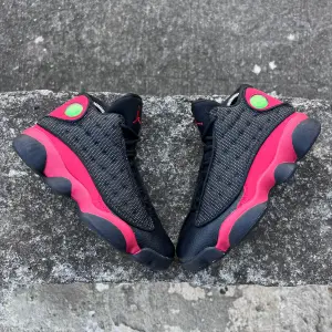JORDAN RETRO 13: Legado y Estilo Icónico - JORDAN RETRO 13
