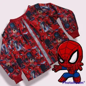 Delantal Escolar Spiderman: ¡El accesorio perfecto para pequeños superhéroes! - Delantal Escolar Spiderman