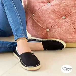 ESPADRILLA TIPO TOMMY: Estilo Náutico y Confort Inigualable - ESPADRILA TIPO TOMMY