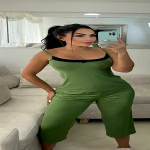 Pijama Capri Anai: Comodidad y Estilo para tus Noches - Pijama Capri Anai