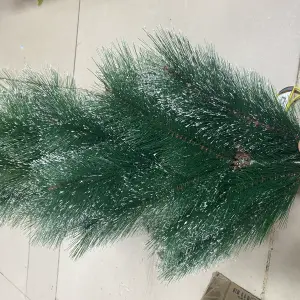 Arbol de Navidad 150cm: Belleza y Tradición Navideña - Arbol Navidad 150cm Ramas gruesas Nevado
