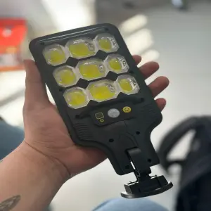 Lmpara Solar 37A: Iluminacin Solar Potente y Duradera - Lampara Solar 37A