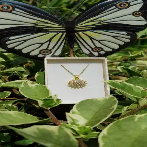 Collar Girasol Giratorio +CAJAREGALO SP: Elegancia que Gira con Usted - Collar Girasol Giratorio +CAJAREGALO SP
