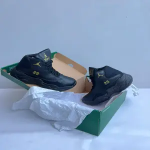 BOTA JORDAN 23: El Legado Continúa - BOTA JORDAN 23
