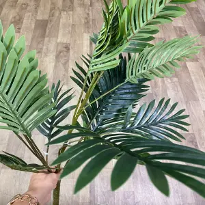 Planta Artificial Tipo Palmas de 70 cm: La Elegancia Natural para tu Hogar - Planta artificial tipo palmas de 70 cm