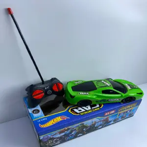 Carro a Control Remoto Super Héroes: ¡La Aventura en tus Manos! - Carro a control remoto Super Héroes
