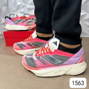 AD ADIZERO ADIOS PRO: Experimenta la Velocidad - AD ADIZERO ADIOS PRO