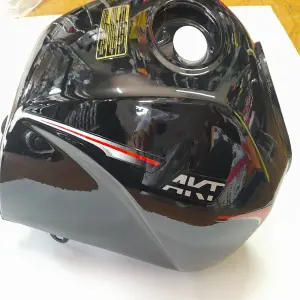 Tanque de Moto: Protección y Estilo para tu Aventura - tanque moto