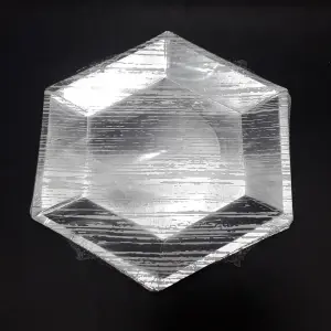 PLATO METALIZADO HEXAGONAL PLATIADO 18C: Elegancia y Sofisticación para tu Hogar - PLATO METALIZADO HEXAGONAL PLATIADO 18C