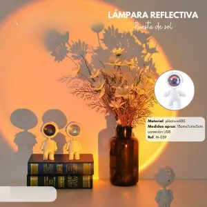 Lámpara Astronauta Atardecer: Ilumina tu espacio con magia cósmica - lampara astronauta atarceder