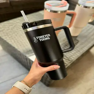 Termo Pitillo Forever Young: Tu compañero ideal para disfrutar de bebidas perfectas - Termo Térmico coffee