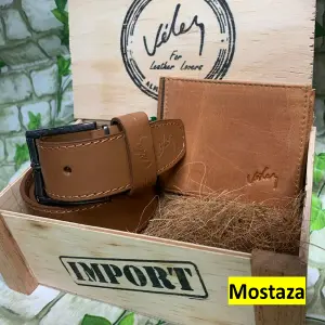 Duo Velez 1A Correa + Billetera caja MDF - Duo Vélez Correa lisa + Billetera + Caja