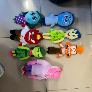 PELUCHES INTESAMENTE 2: ¡Acompaña a tus personajes favoritos! - PELUCHES INTESAMENTE 2 30 x 20cm