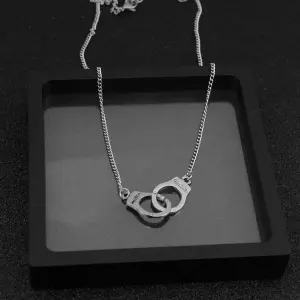 Esposas de Collar DROP Plateado: Elegancia y Seguridad - DROP Collar Esposas Plateado