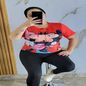 Blusas Cortas para Dama Sublimadas: ¡Estilo y Comodidad Únicos! - Blusas cortas para dama sublimadas