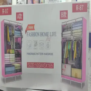Clóset Doble con Diseño Azul: Elegancia y Espacio - Clóset doble con diseño azul