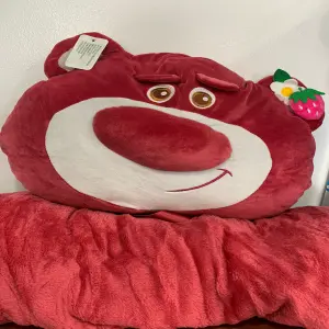 Osito Cojín Cobija Lotso: ¡Su nuevo mejor amigo! - Osito Cojín Cobija Lotso