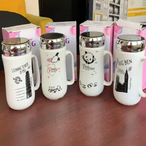 Mug de Porcelana Mate con Tapa: Elegancia y funcionalidad en una sola pieza - MUG DE PORCELANA MATE CON TAPA