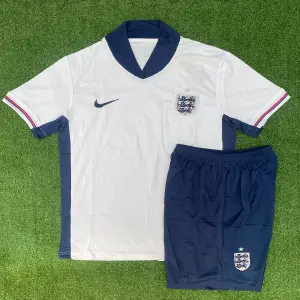 UNIFORME INGLATERRA ADULTO: El Estilo y la Comodidad que Buscas - UNIFORME INGLATERRA ADULTO