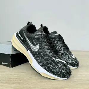 NIKE ZoomX Invincible: Comodidad y Estilo en Cada Paso - NIKE2