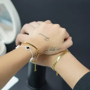 PULSERAS DE PAREJA LEONES: Un símbolo de amor y fuerza - PULSERAS DE PAREJA LEONES