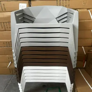 Silla Plástica Exterior Apilable: Resistencia y Estilo - Silla plastica exterior apilable resiste