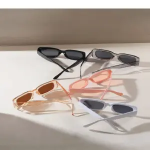 Conjunto de 5 Pares de Gafas: Estilo y Protección para Todos - Conjunto de 5 pares de  Gafas