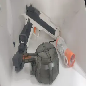 Pistola de Agua con Silenciador: ¡La Diversión Silenciosa! - PISTOLA DE AGUA CON SILENCIADOR