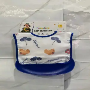 Babero de Silicona y Tela para Bebé: ¡Protección y Estilo! - Babero En Silicona Y Tela Para Bebe